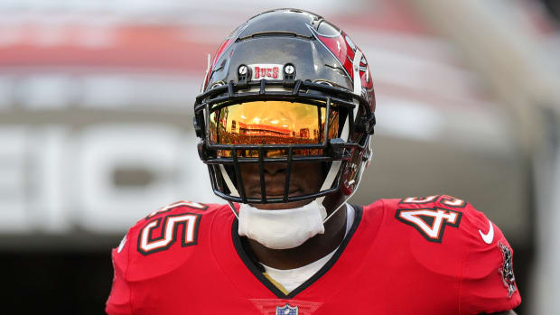 Sep 25, 2023; Tampa, Florida, USA; Tampa Bay Buccaneers linebacker Devin White (45) takes the field for warm ups before a game against the Philadelphia Eaglesat Raymond James Stadium.
